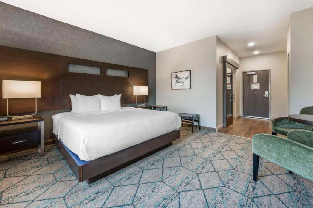 Comfort Inn & Suites Clarksville - Louisville North 20/69