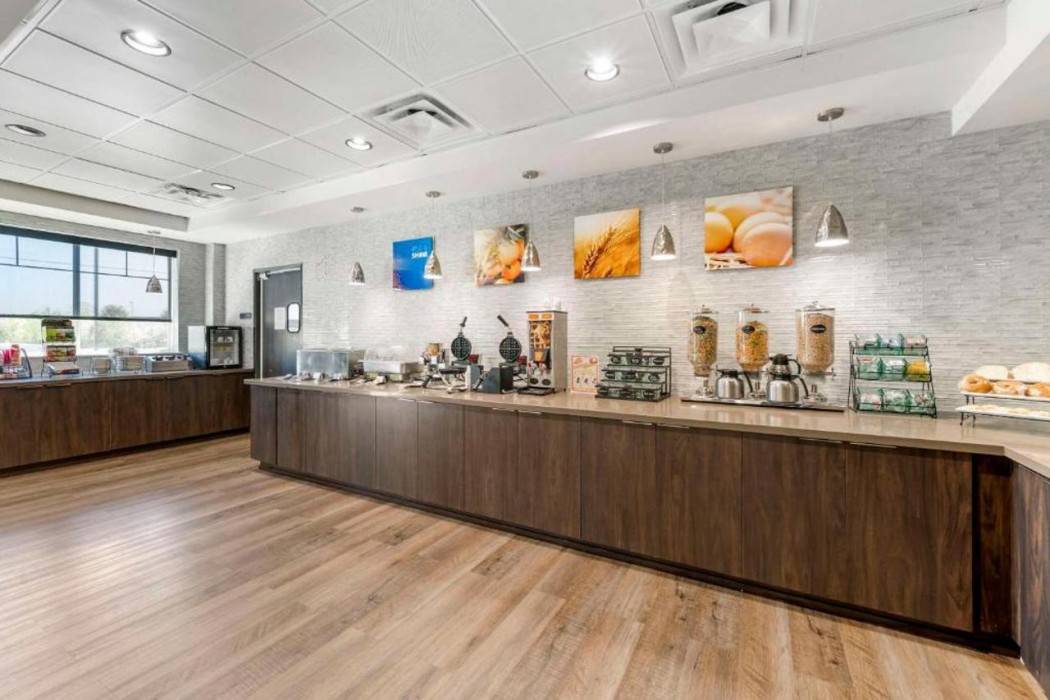 Comfort Inn & Suites Clarksville - Louisville North 35/69