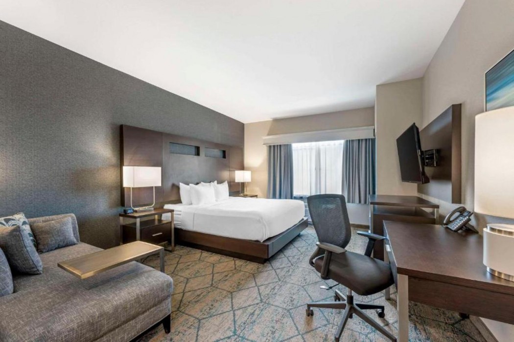 Comfort Inn & Suites Clarksville - Louisville North 14/69