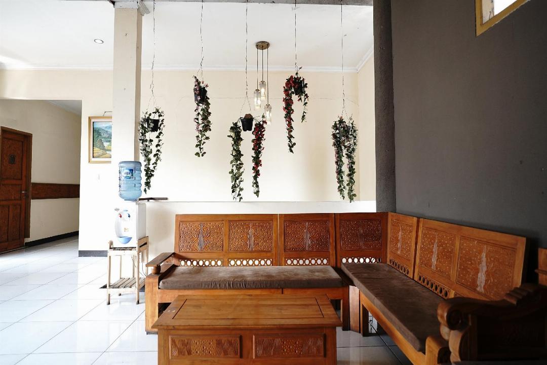 Saung Balibu Hotel 13/68