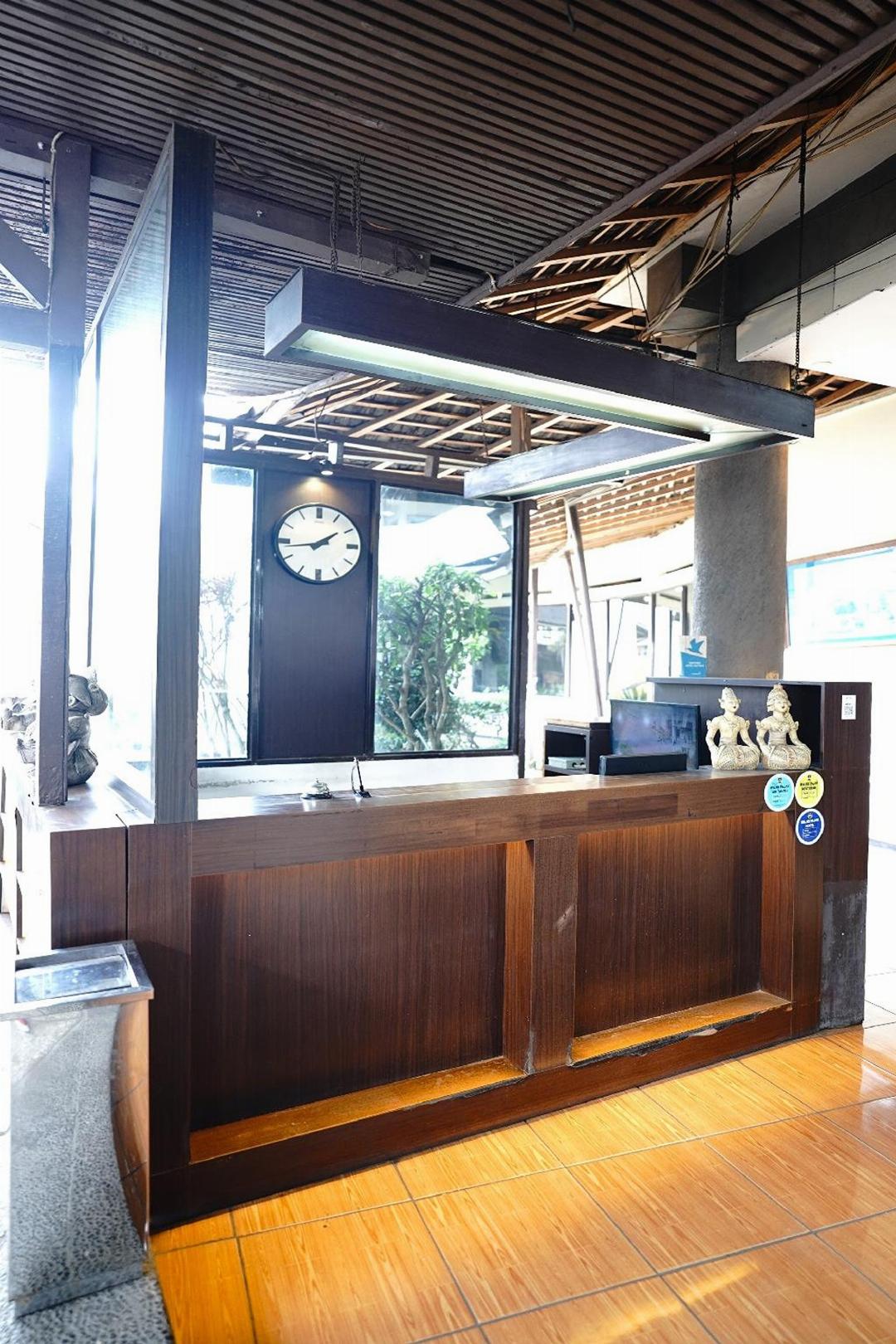 Saung Balibu Hotel 20/68