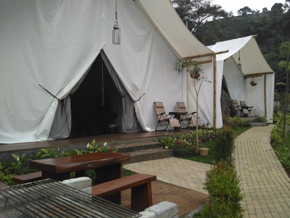Maribaya Glamping Tent 1/22