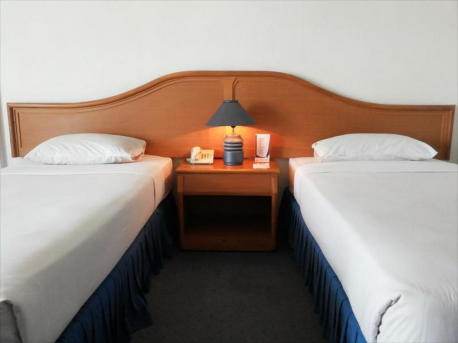 Crown Hotel Tasikmalaya 12/54