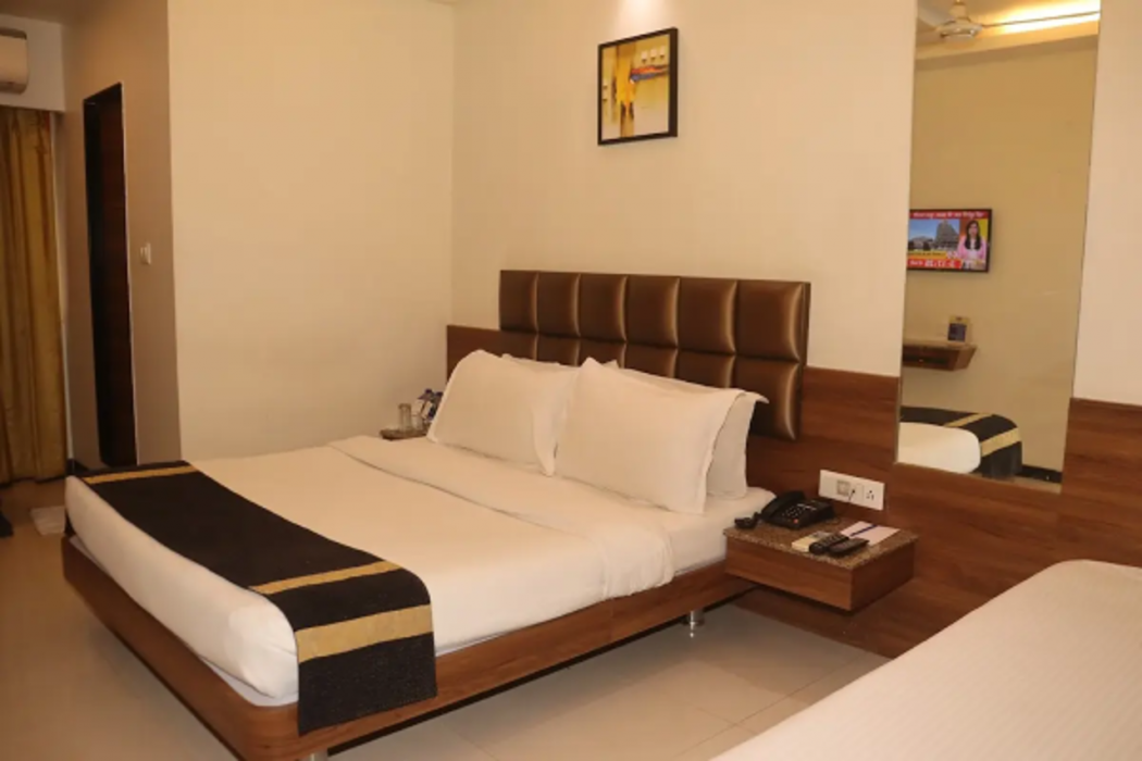 Kyriad Hotel Indore by OTHPL 16/61
