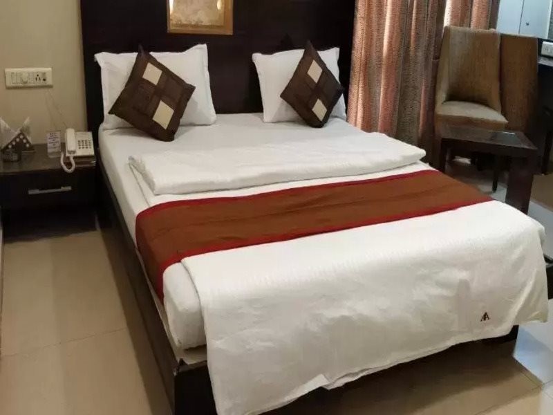 Hotel Apna Avenue 14/20