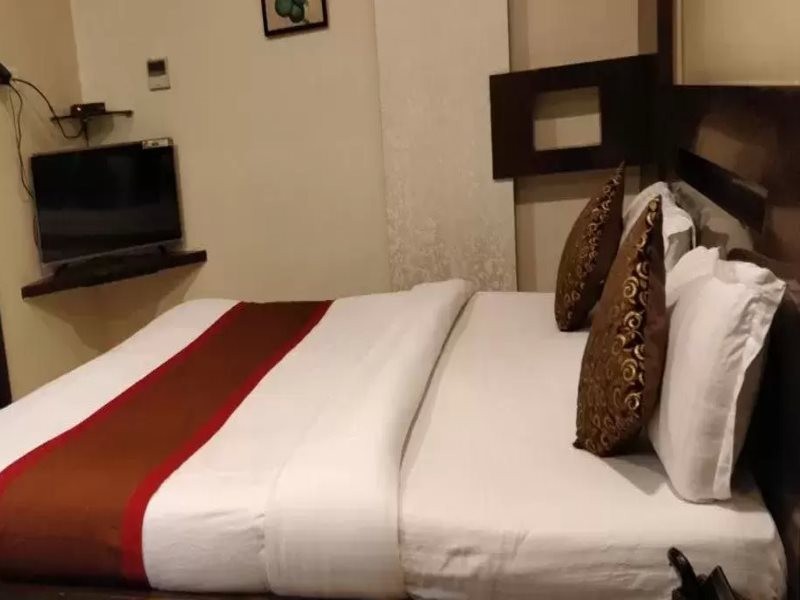 Hotel Apna Avenue 13/20