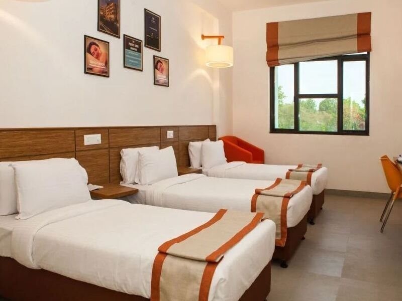 Max Hotel Jabalpur 53/67