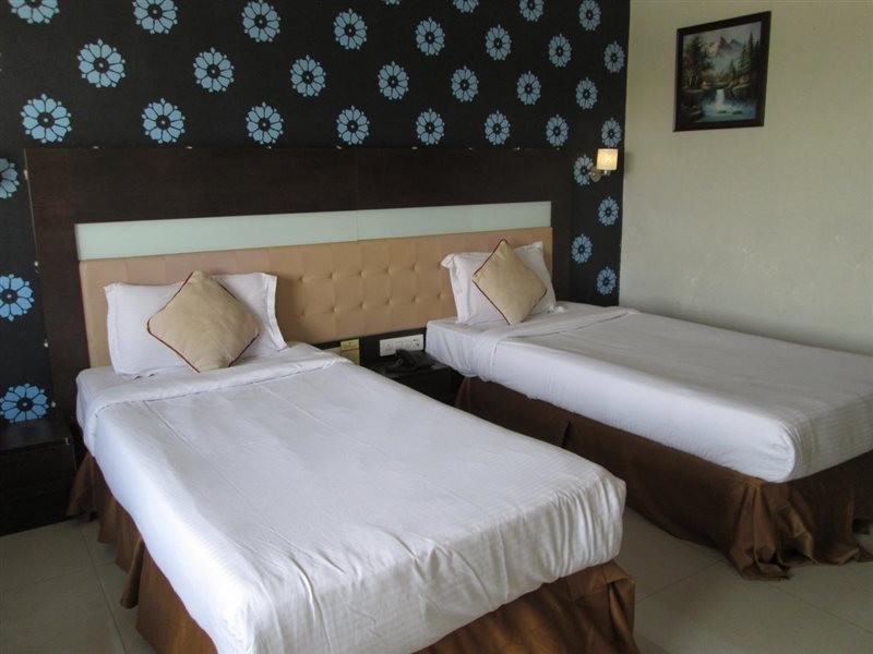 HOTEL SITARA GRAND LB NAGAR 17/26