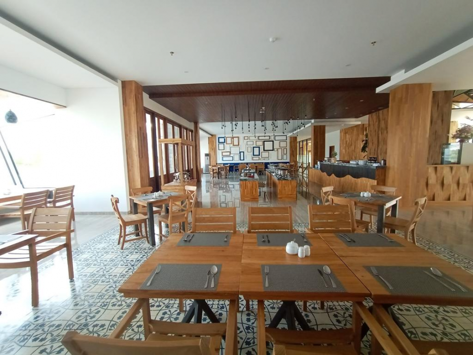 Pollos Hotel & Gallery Rembang 21/37