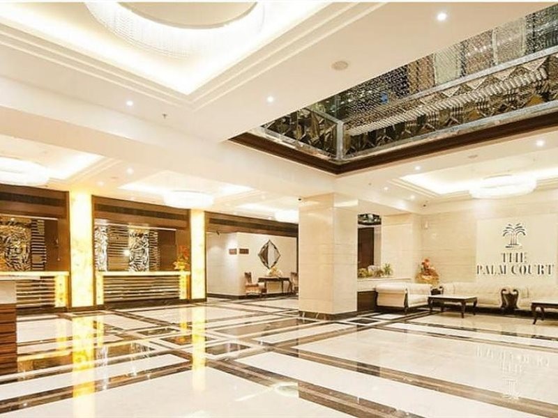 The Palm Court 13/28