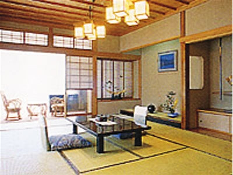 Hotel Yoshihara 3/13