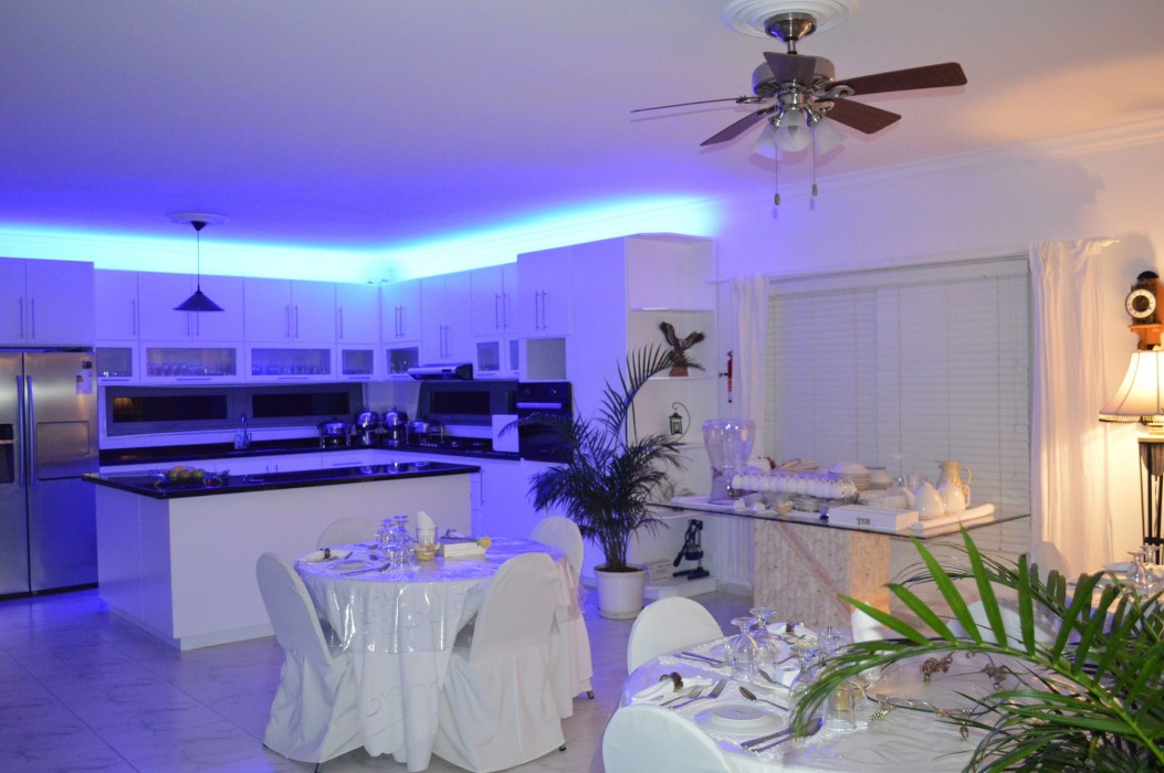 Adonai Hotel Boutique Bed And Breakfast 23/93