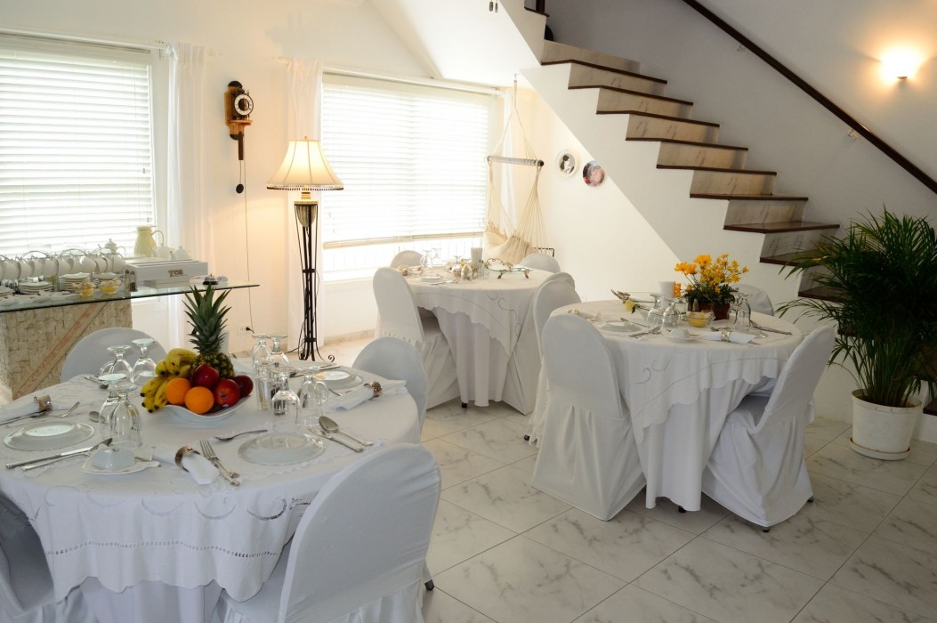 Adonai Hotel Boutique Bed And Breakfast 48/93