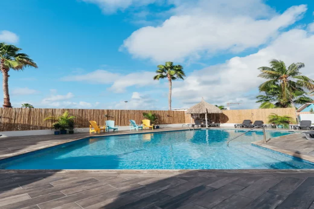 Bon Bini Resort 30/60