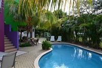 Quints Travelers Inn 37/64