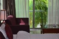 Quints Travelers Inn 28/64