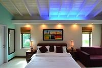 Quints Travelers Inn 31/64