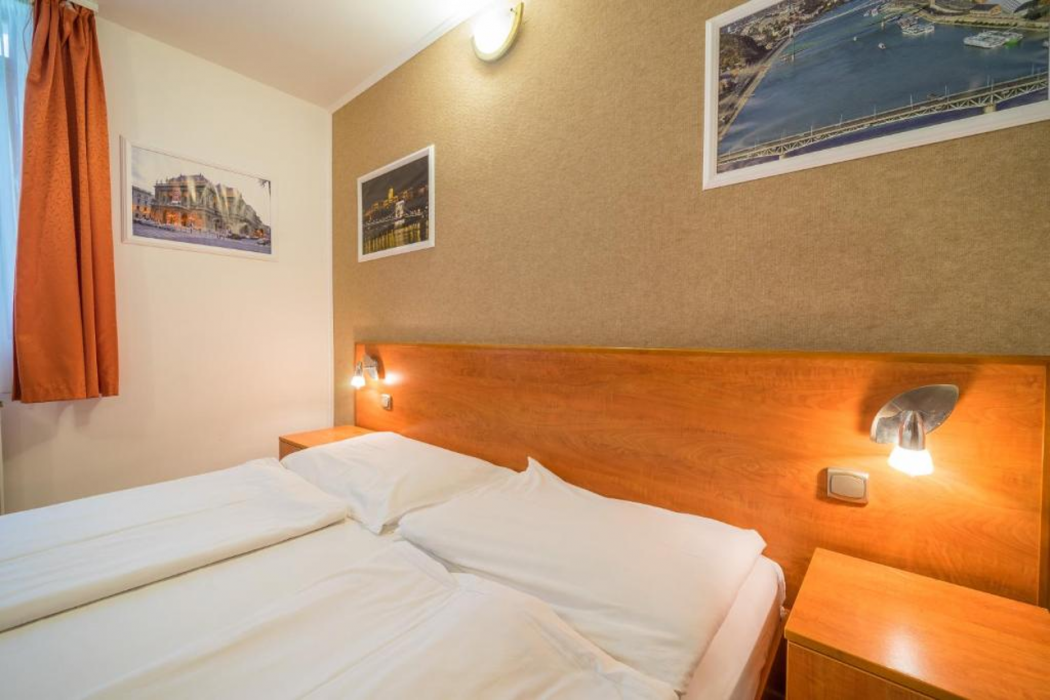 Easy Star Hotel 9/51