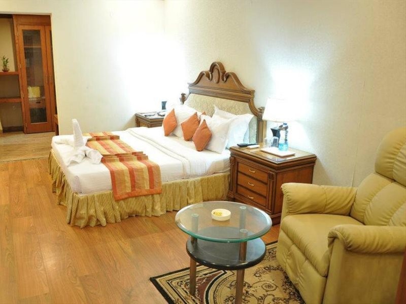 Hotel Grand Imperia 25/37