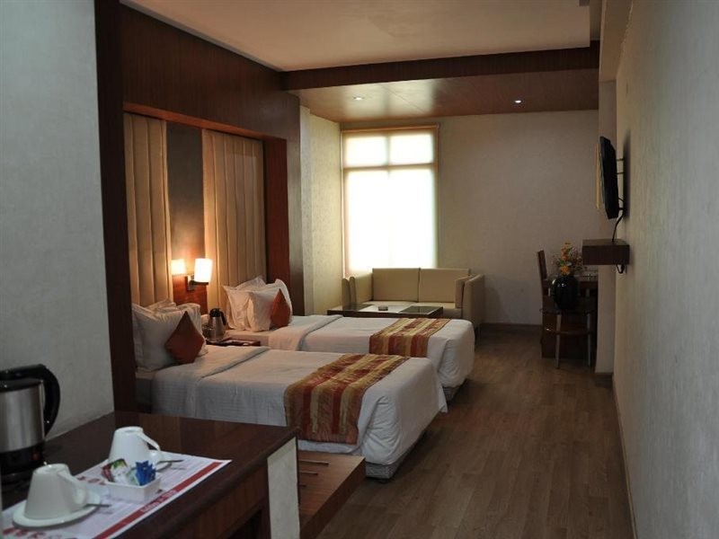 Hotel Grand Imperia 23/37
