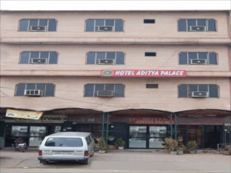 Hotel Aditya Palace 36/47