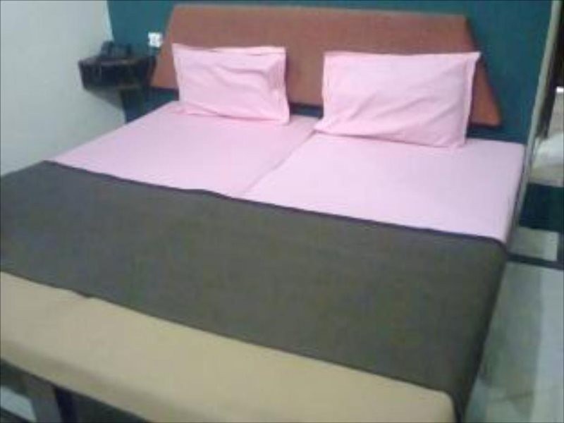 Hotel Aditya Palace 39/47