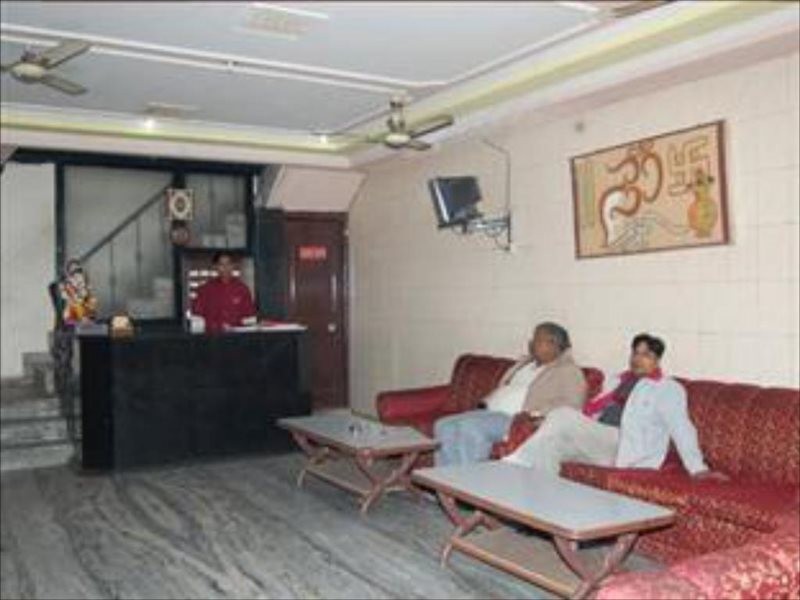 Hotel Aditya Palace 37/47