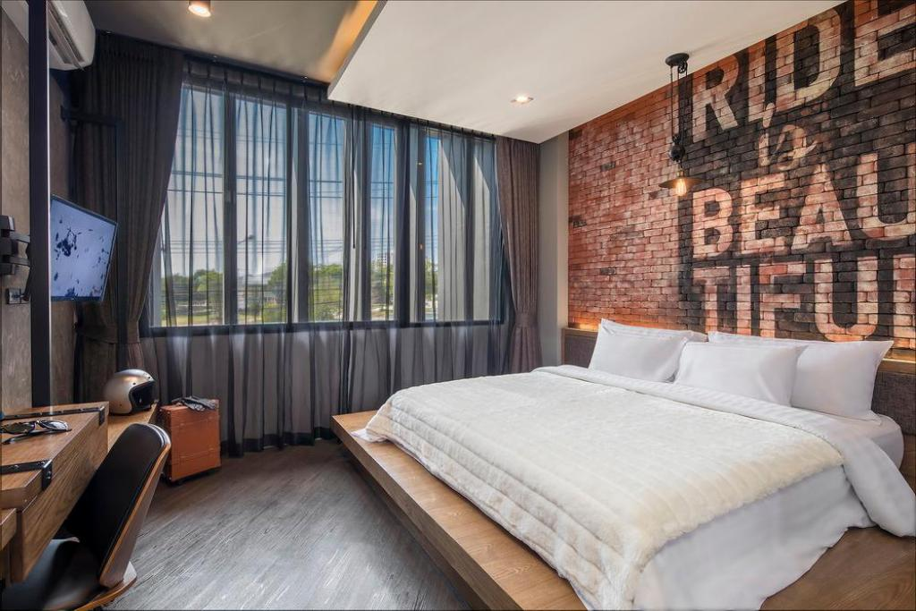 Wheeler Bed & Bike Hotel 5/44