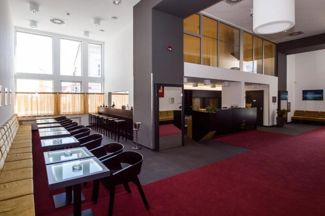 Hotel 99 25/61