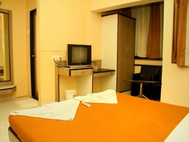 Hotel Sai Regency 1/4