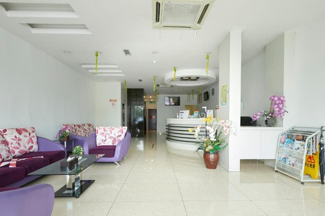 East Sun Hotel by ZUZU 9/91