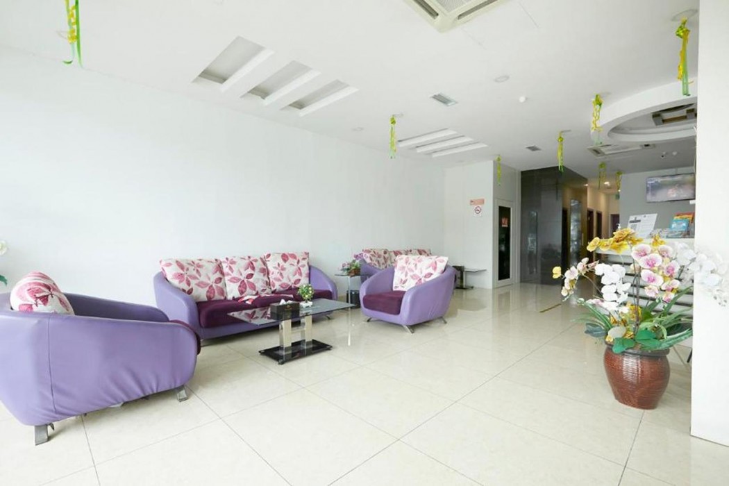 East Sun Hotel by ZUZU 61/91