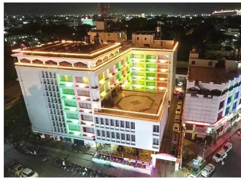 Hotel Ilapuram 1/4