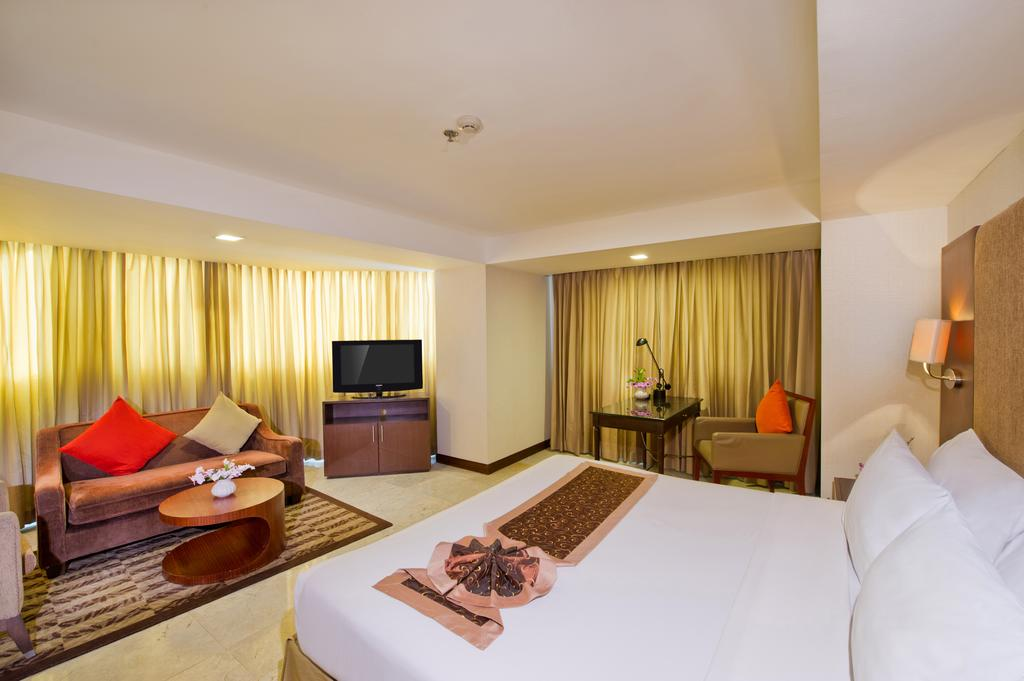 Court Wing Hotel Sukhumvit Bangkok 10/54