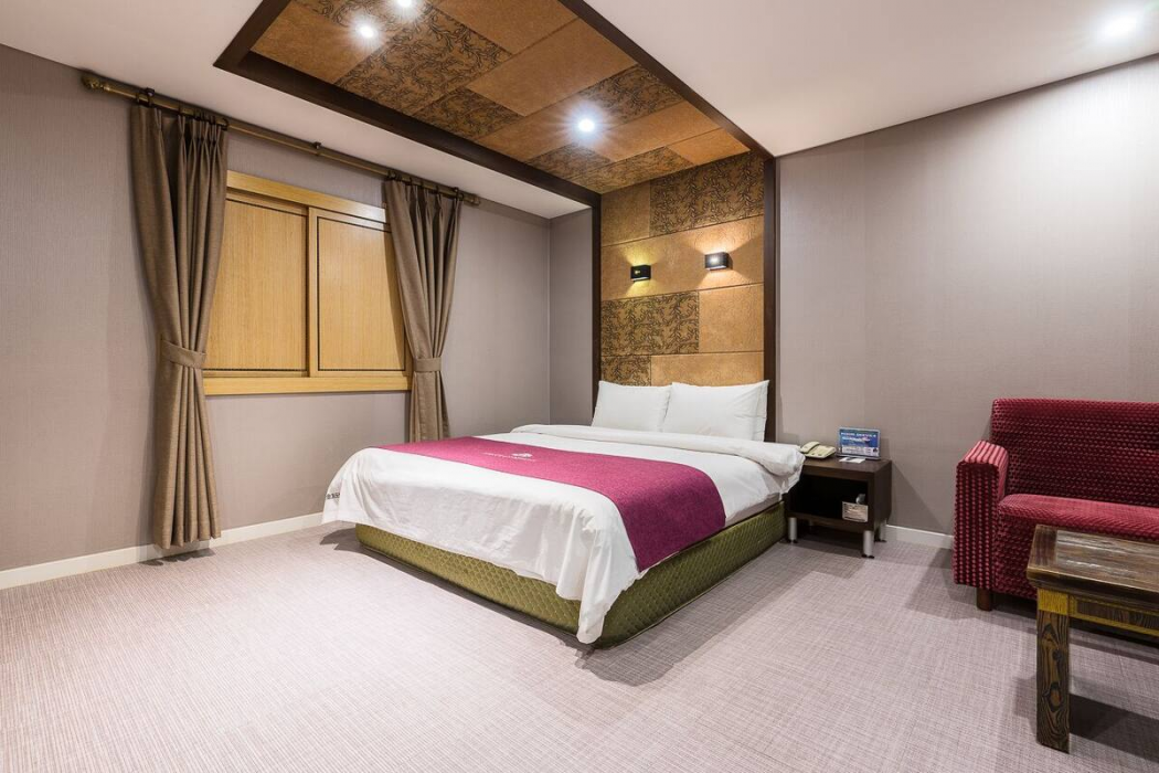 Suwon Symphony Tourist Hotel 15/52
