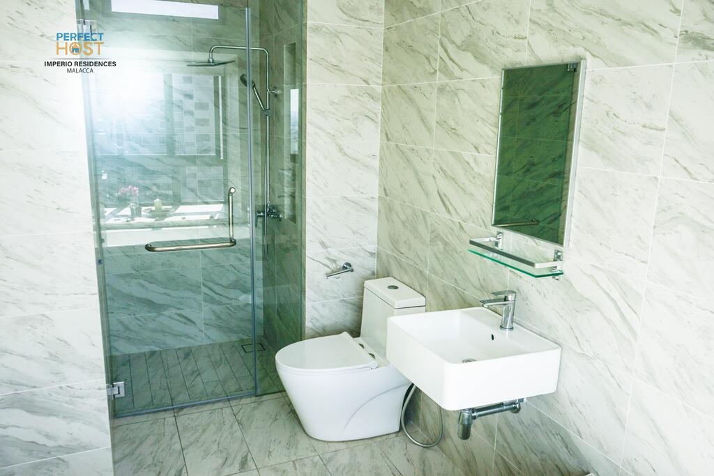 IMPERIO RESIDENCE SEAFRONT BY PERFECT HOST 13/43