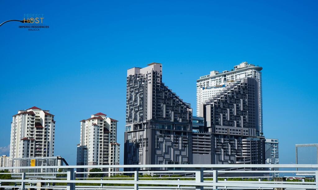 IMPERIO RESIDENCE SEAFRONT BY PERFECT HOST 1/43
