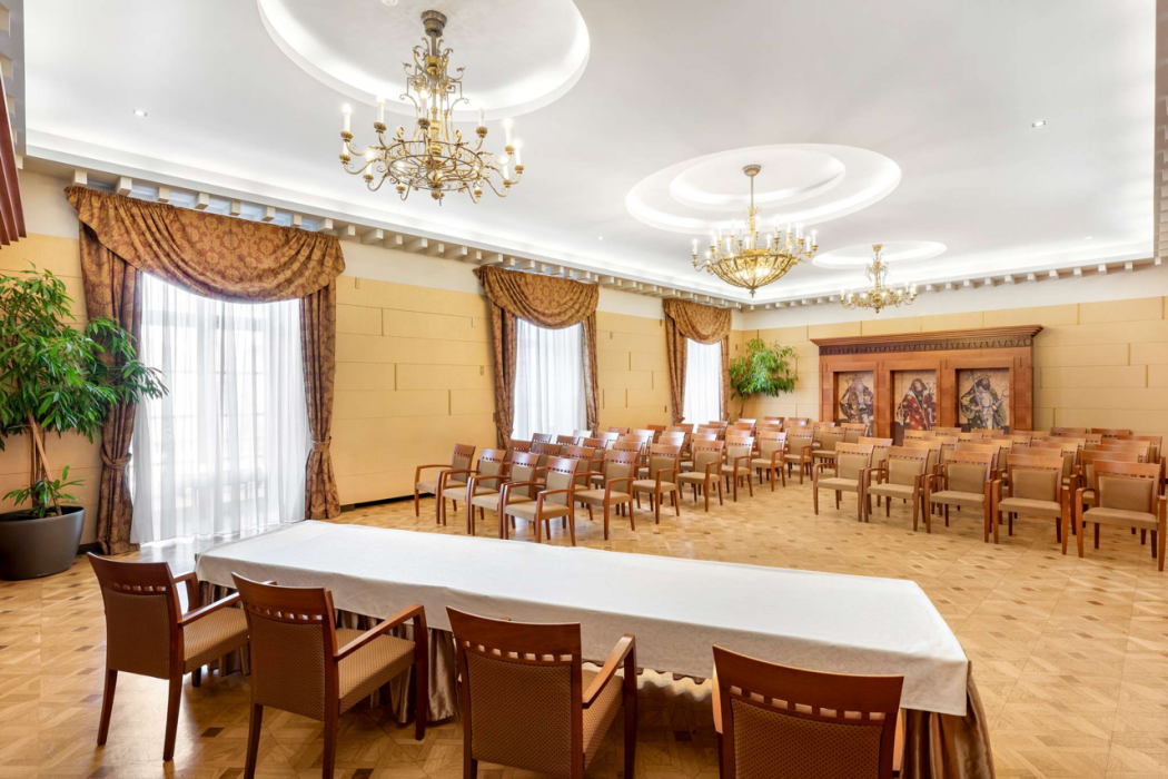 Mercure Szekesfehervar Magyar Kiraly 29/64