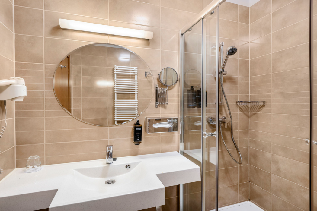 Mercure Szekesfehervar Magyar Kiraly 14/64