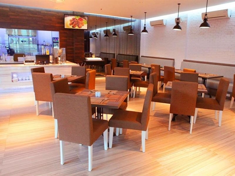 Palmy Exclusive Hotel Berau 12/25