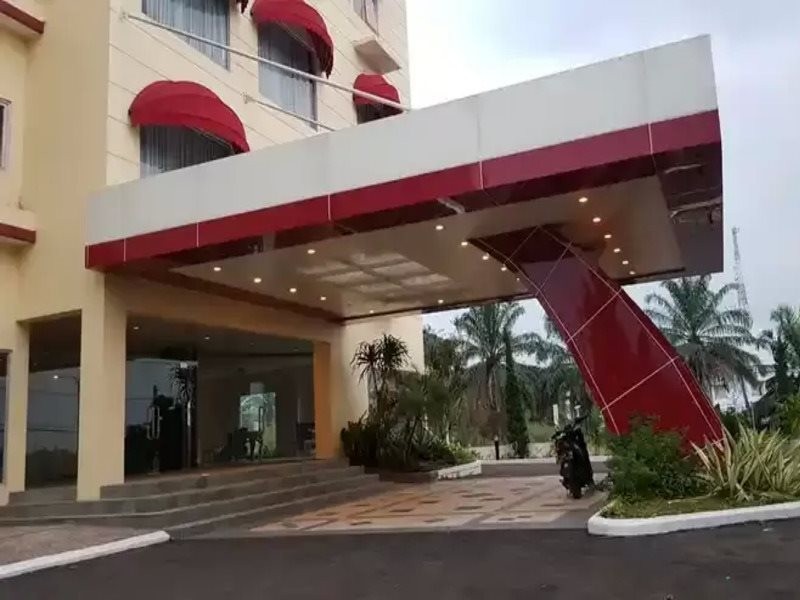 Gino Feruci Cianjur 21/66