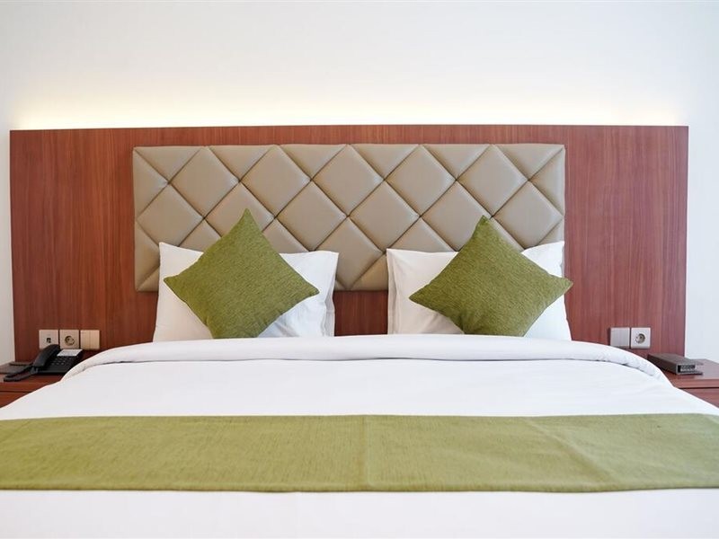 Luxury Inn Arion Hotel 40/56