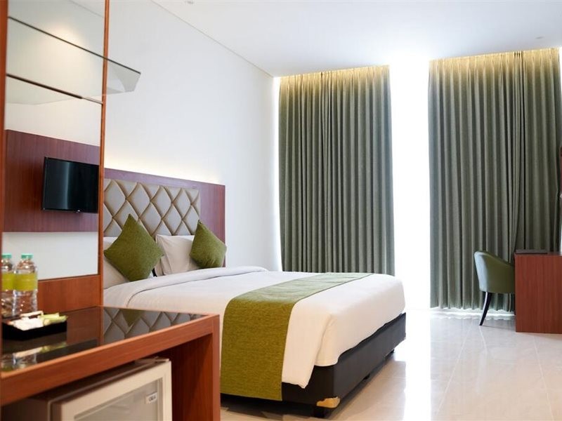 Luxury Inn Arion Hotel 41/56