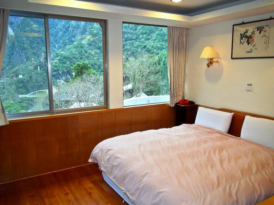 Taroko Tienhsiang Youth Activity Center 8/32