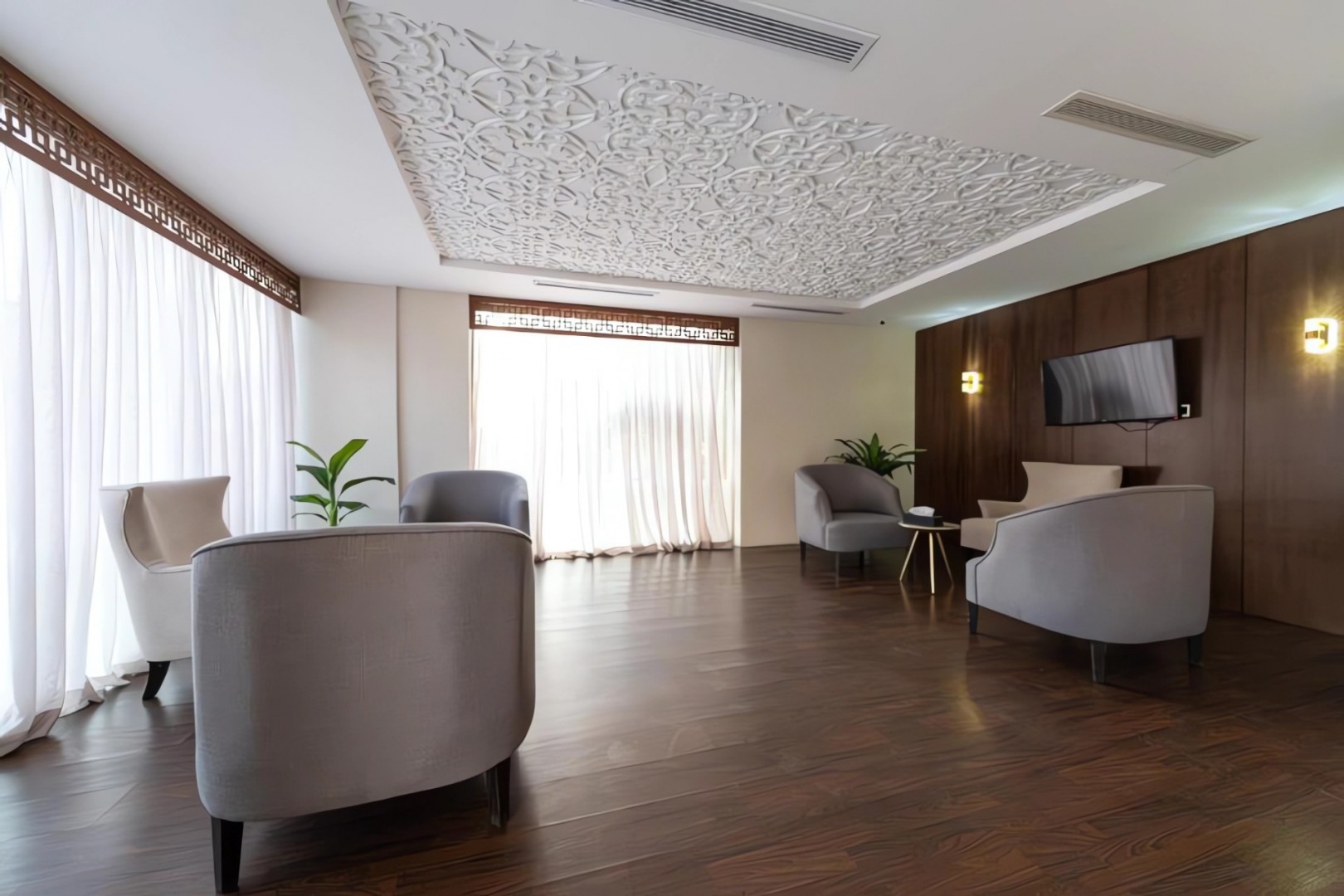 Holiday Plus Al Salama 9/28