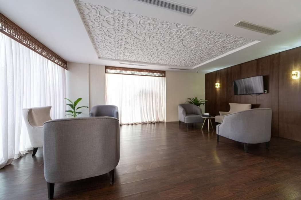 Holiday Plus Al Salama 13/28