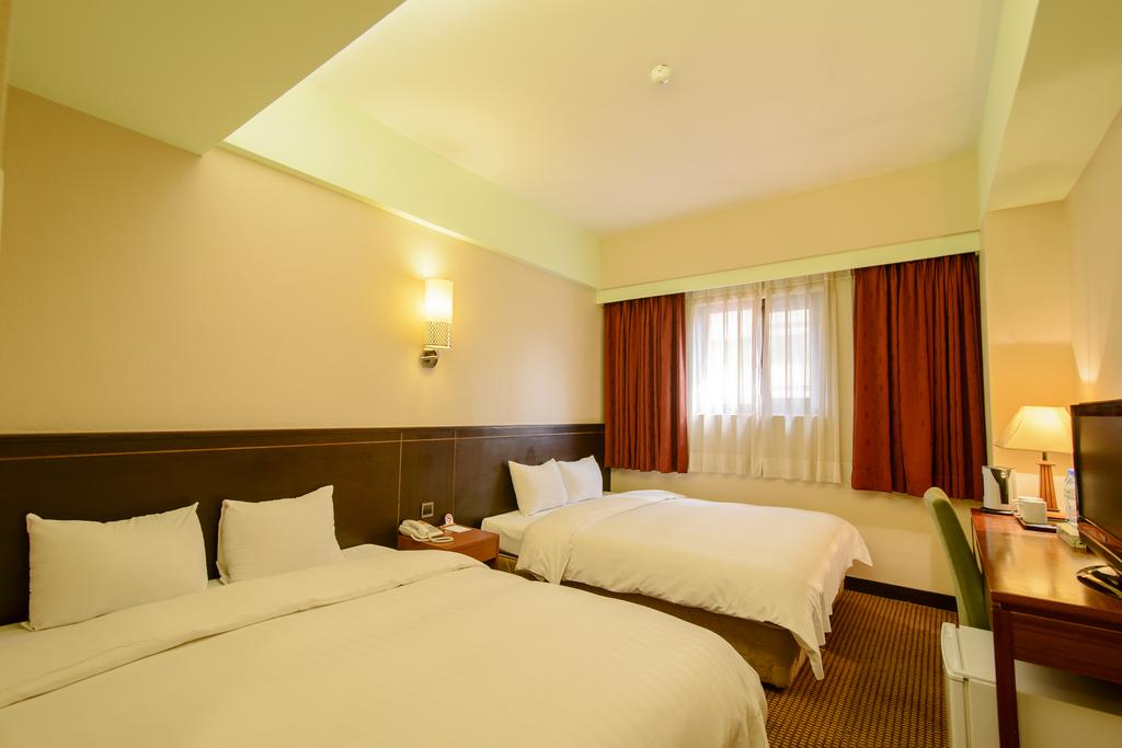 San Hua Hotel 9/38