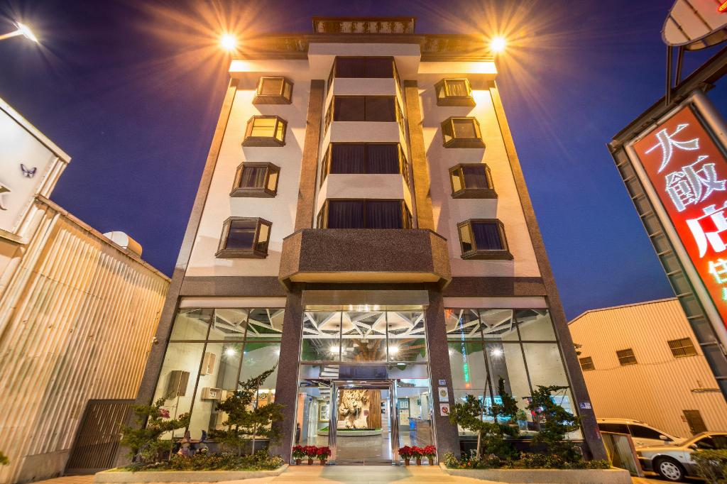Yadi Hotel 2/53