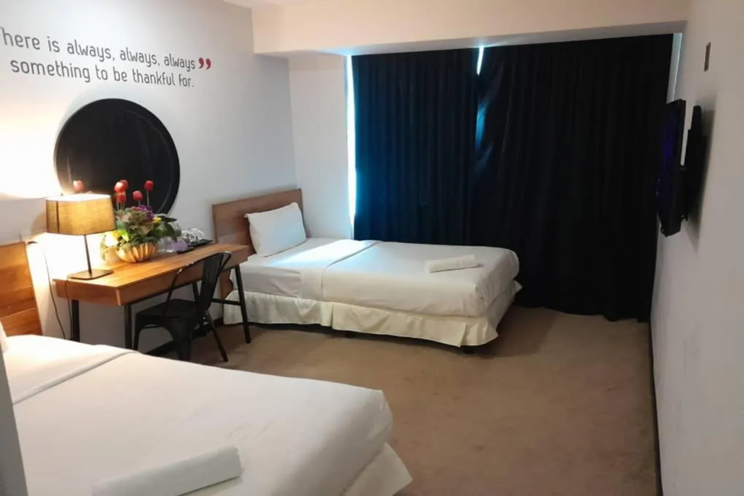Hotel Regal Vista 7/48