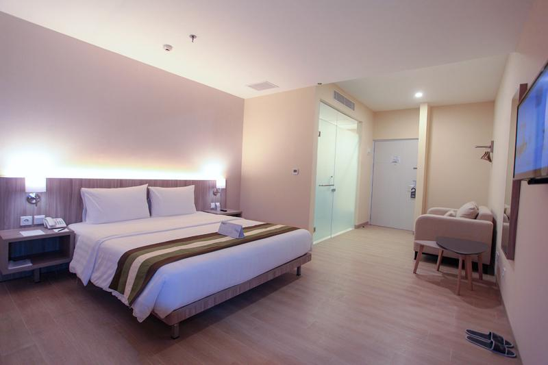 Grand Whiz Megamas Manado 11/39
